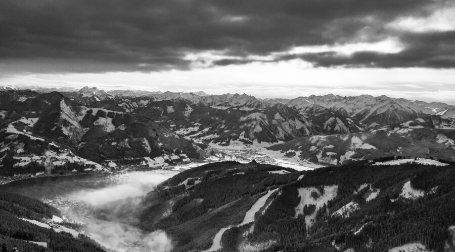 Blick vom Sonnengrat über den Zeller See