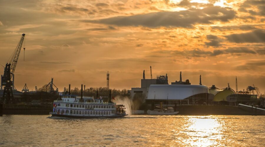 Hamburg Hafen Sonnenuntergang