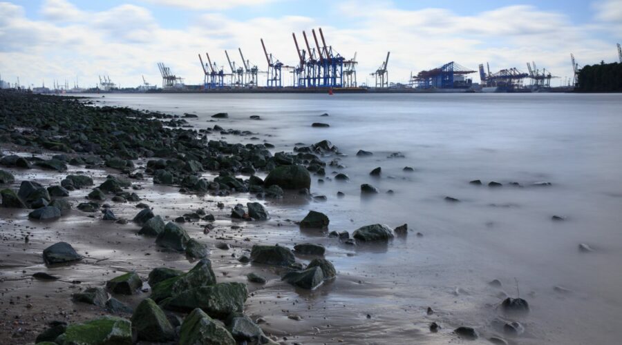 Hamburg, an der Elbe, Hafen