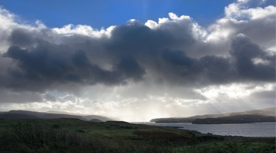 Isle of Skye Loch Harport Morgen, Wolken, Schottland