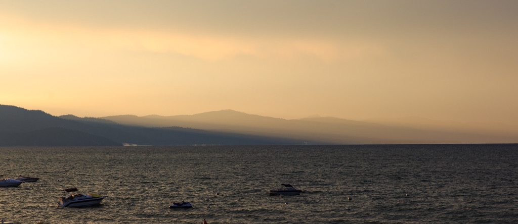Bild: Sunset at Lake Tahoe Photo: Sunset at Lake Tahoe