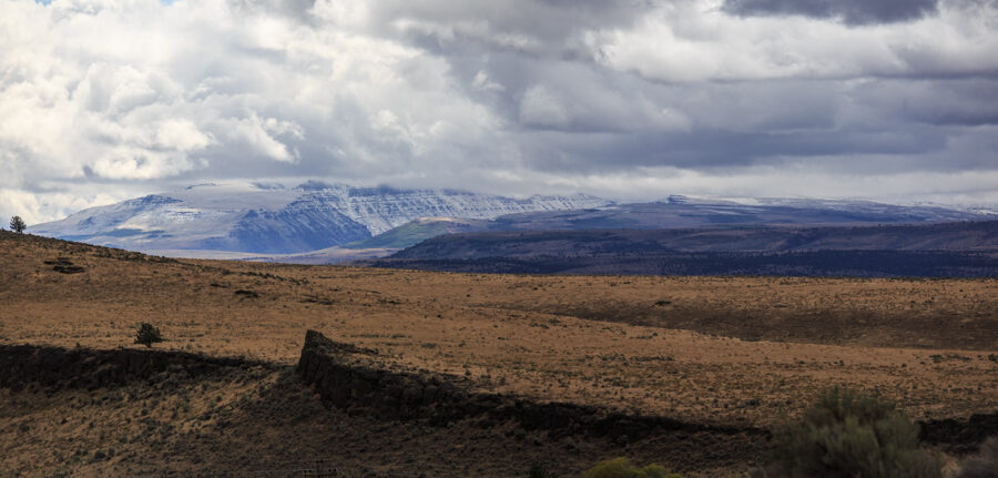 Steens Mountains gesehen vom Diamond Crater aus, Oregon, High Desert