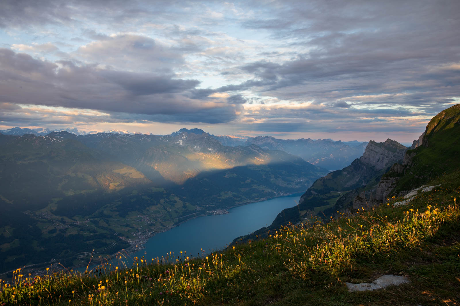 Photo: Ein Tag in den Alpen - Die Churfirsten