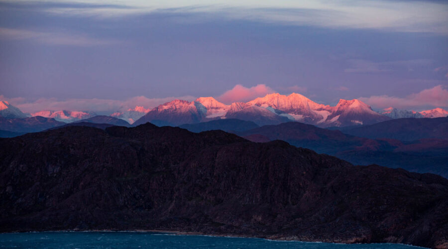 Sonnenuntergang in Qaqortoq, Grönland