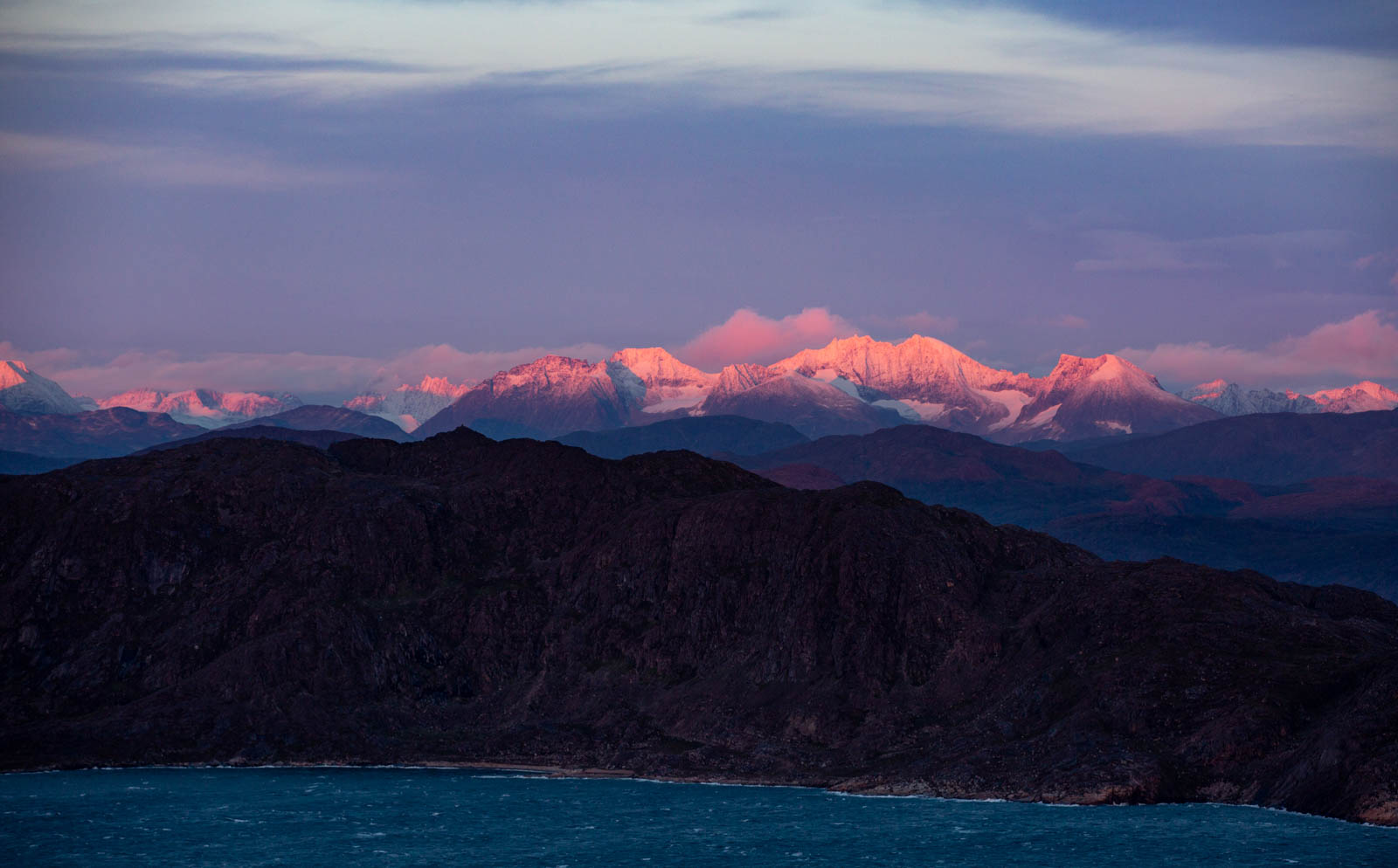 Sonnenuntergang in Qaqortoq, Grönland