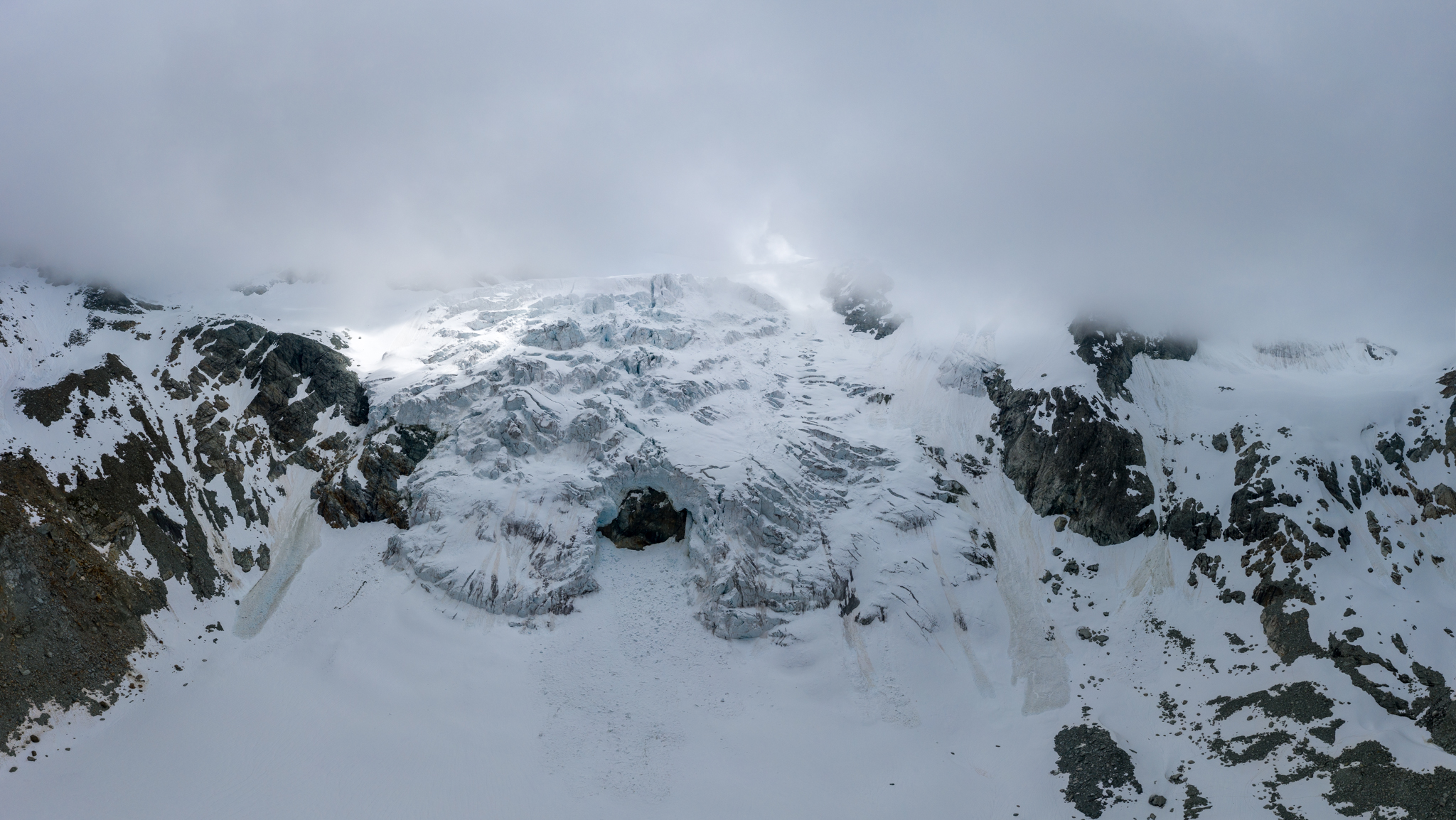 Photo: Glacier de Moiry