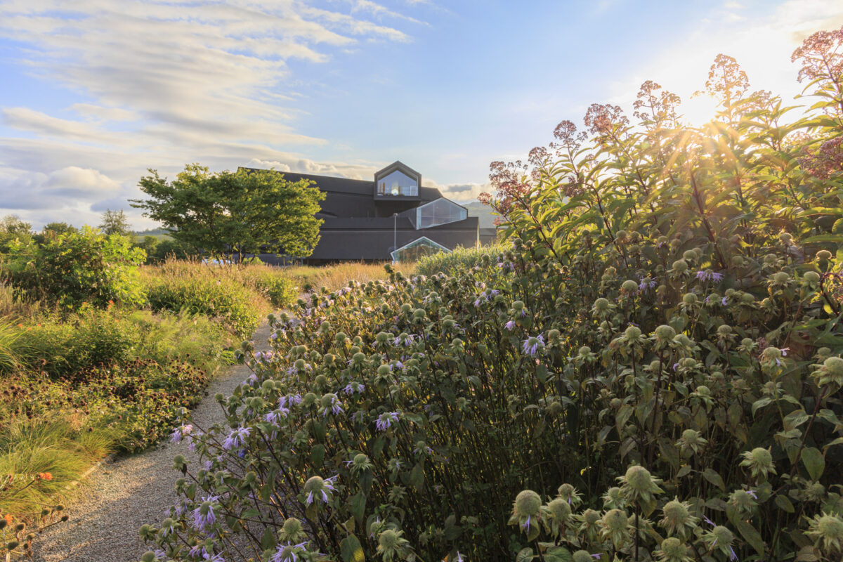 Photo: Vitra Campus und Piet Oudolfs Strukturen - Workshops mit Sylvia Knittel